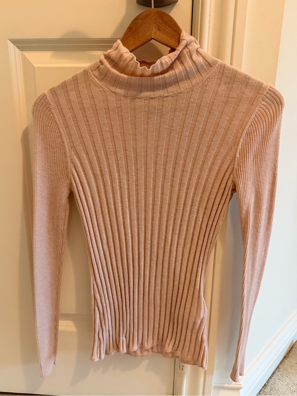 White House Black Market Beige Ribbed Turtleneck Sweater